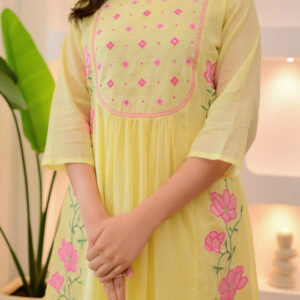 Women Floral Embroidered Regular Kurta with Pyjamas & With Dupatta - Image 3