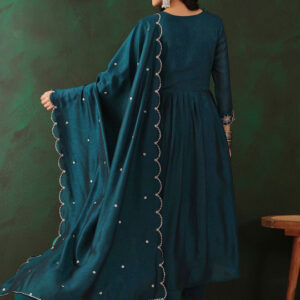 Magenta Floral Embroidered Zari Anarkali Kurta With Trouser & Dupatta - Image 4