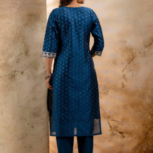 Ethnic Motifs Embroidered V-Neck Straight Kurta With Trousers And Dupatta - Image 7