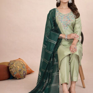 Klotden Women Ethnic Motifs Embroidered Regular Thread Work Kurta with Trousers & With Dupatta - Image 6